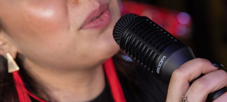 Zoom V6-SP Vocal Effects Processor Pedal - Image 10